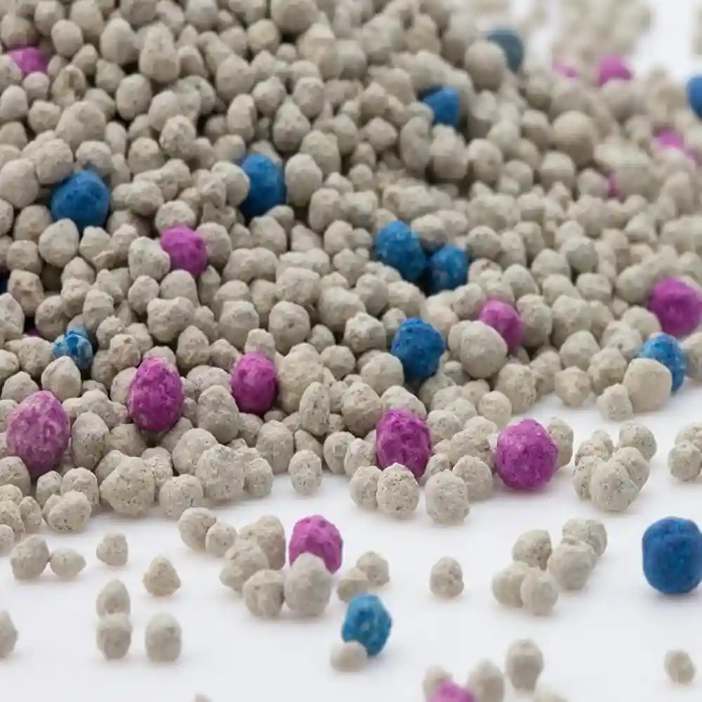 Emily Pets Unscented Cat Litter - Image 3
