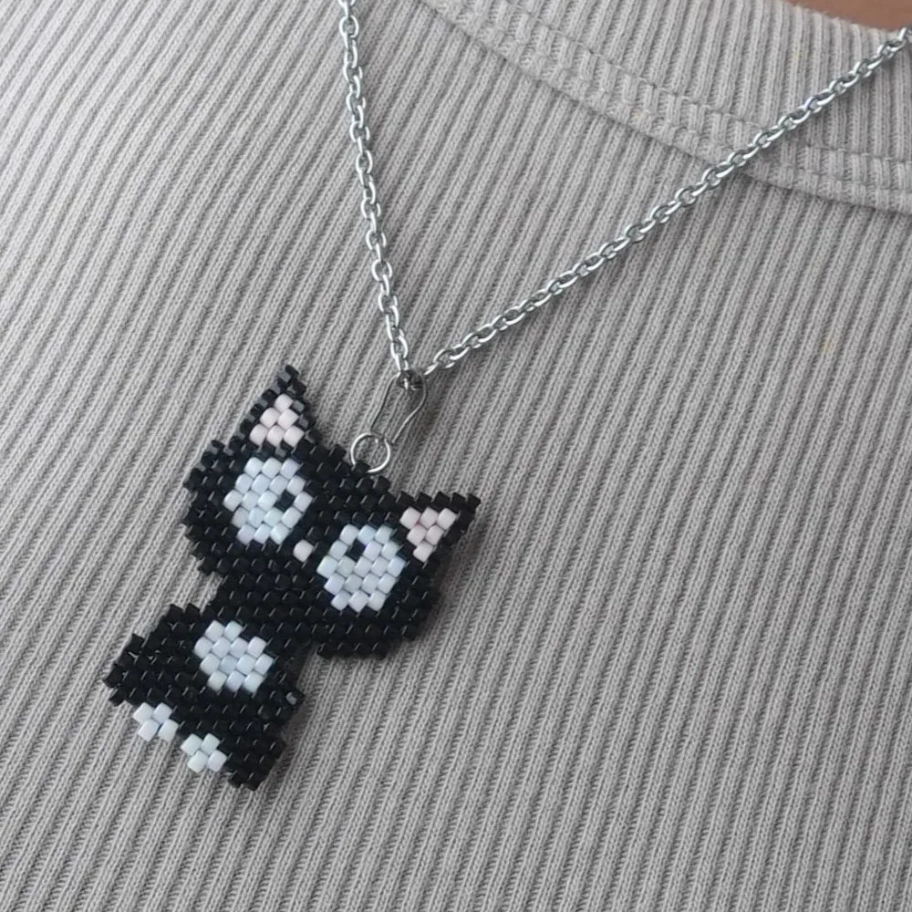 Jenni & Janki Cat Handcrafted Miyuki Delica Beaded Necklace (Black) - Image 4