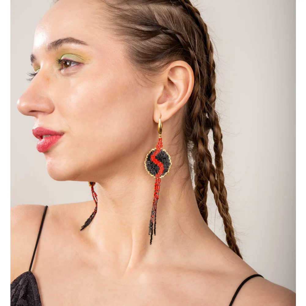 Jenni & Janki Handcrafted Miyuki Beaded Snake Earrings - Image 5