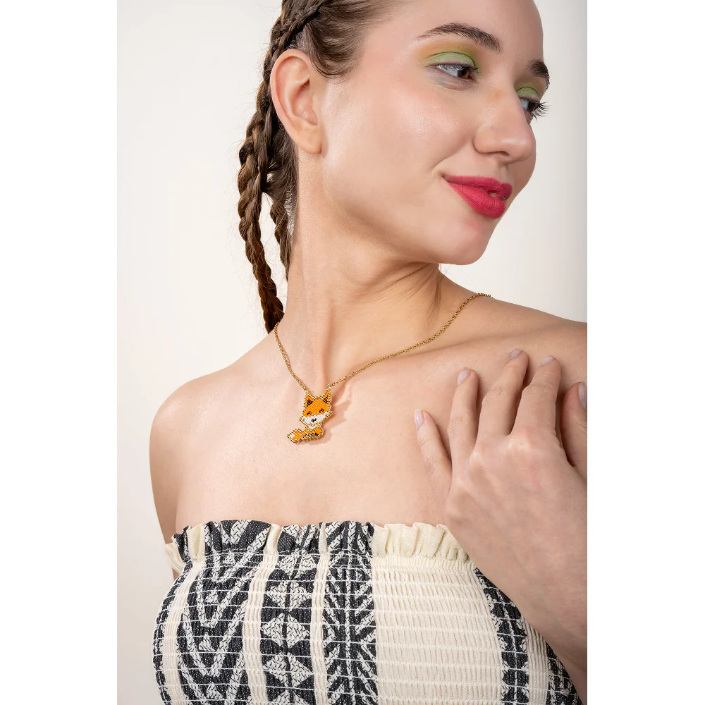 Jenni & Janki Handcrafted Miyuki Fox Necklace - Image 3