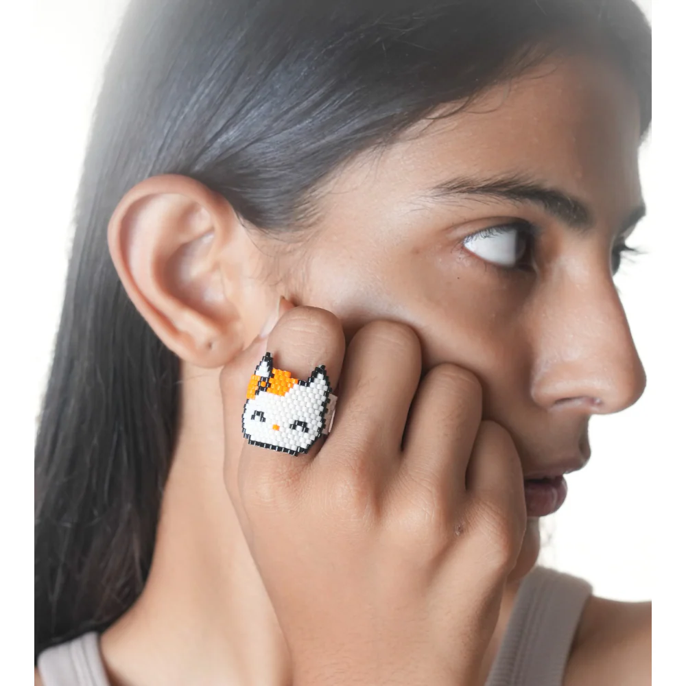 Jenni & Janki Sweet Kitty Face Miyuki Delica Beaded Ring - Image 3