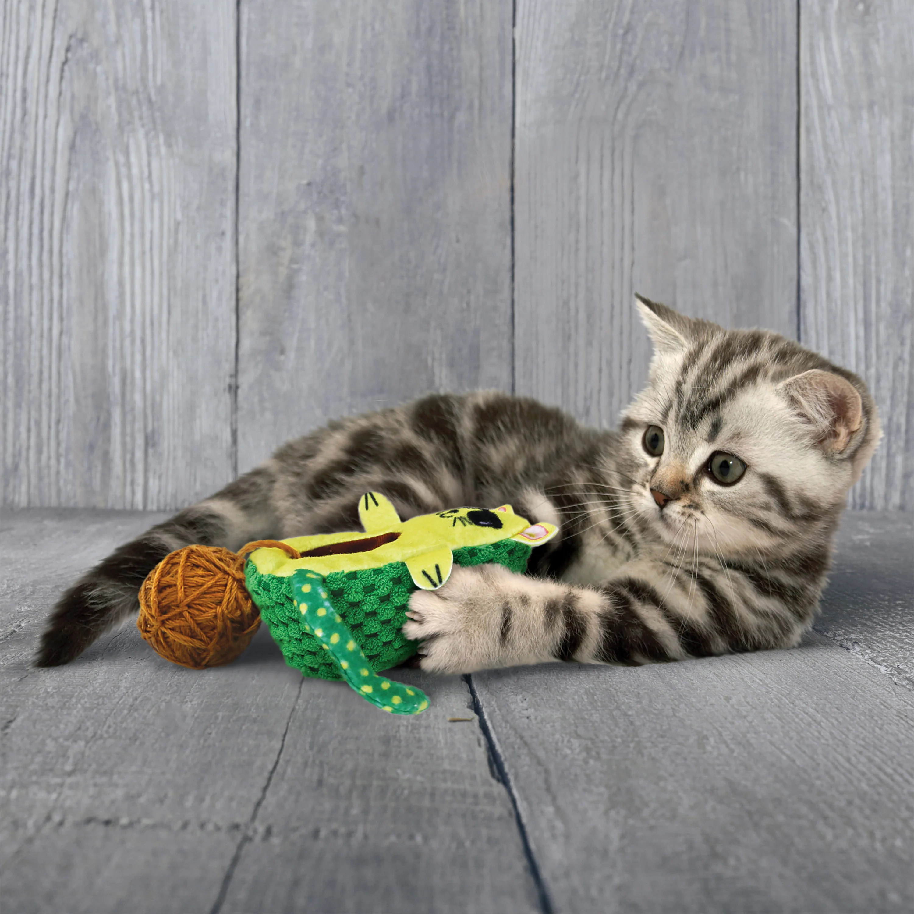 Kong Wrangler Avocato Toy for Cats (Green) - Image 3