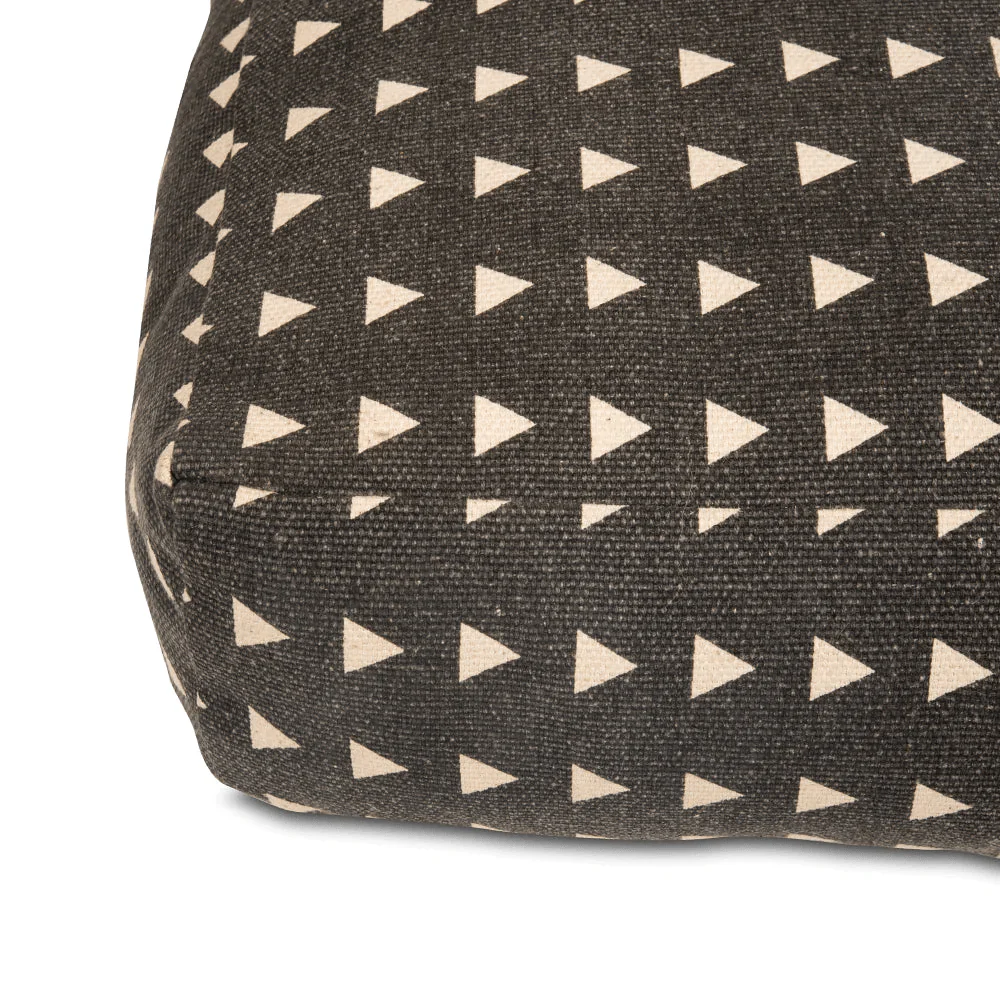 Pawpourri Bohemian Aztec Rectangle Bed for Dogs (Black) - Image 3