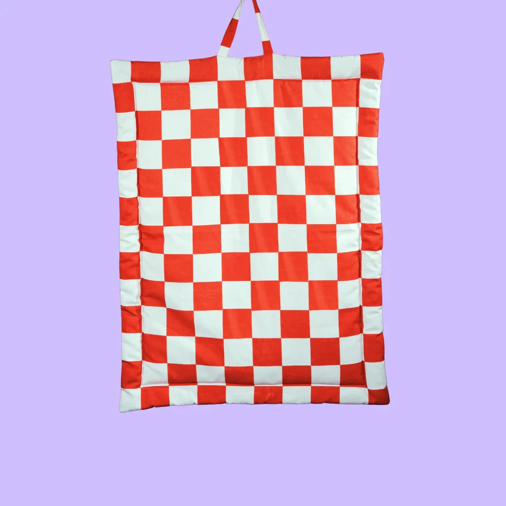 Pet Set Go Cozy Checks Mat for Dogs and Cats (Red) - Image 10