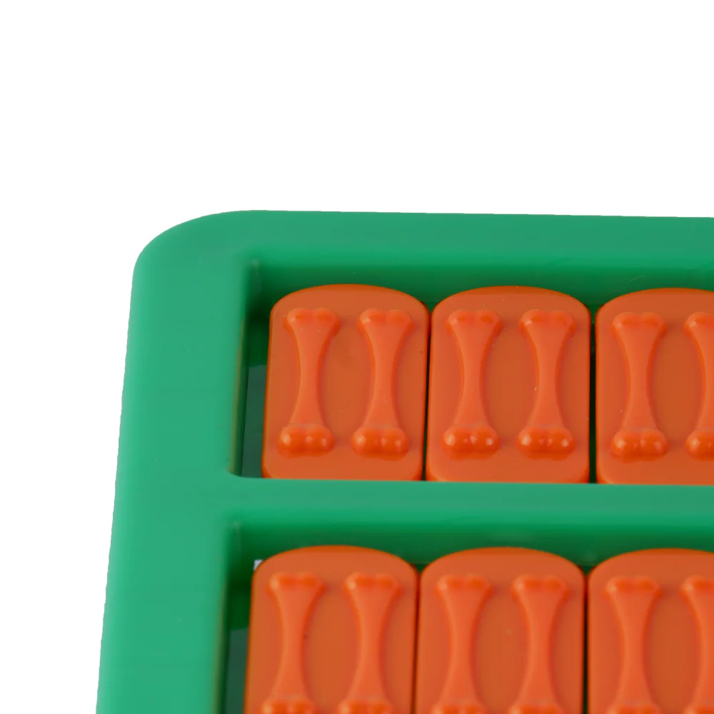Pet Vogue Slow Feeder Rectangle Shaped Toy for Dogs (Green/Orange) - Image 3