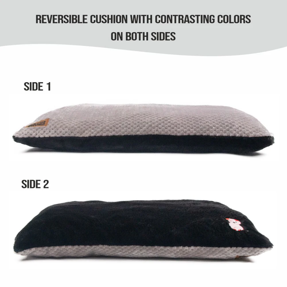 Petter World Luxury Reversible Chopped Foamed Pillow Bed with Soft Fur for Dogs (Jet Black) - Image 4
