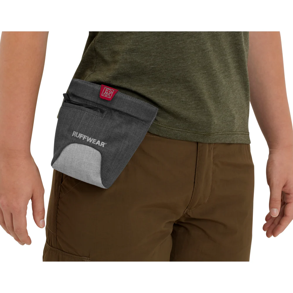 Ruffwear Treat Trader Treat Pouch for Dogs (Twilight Gray) - Image 7
