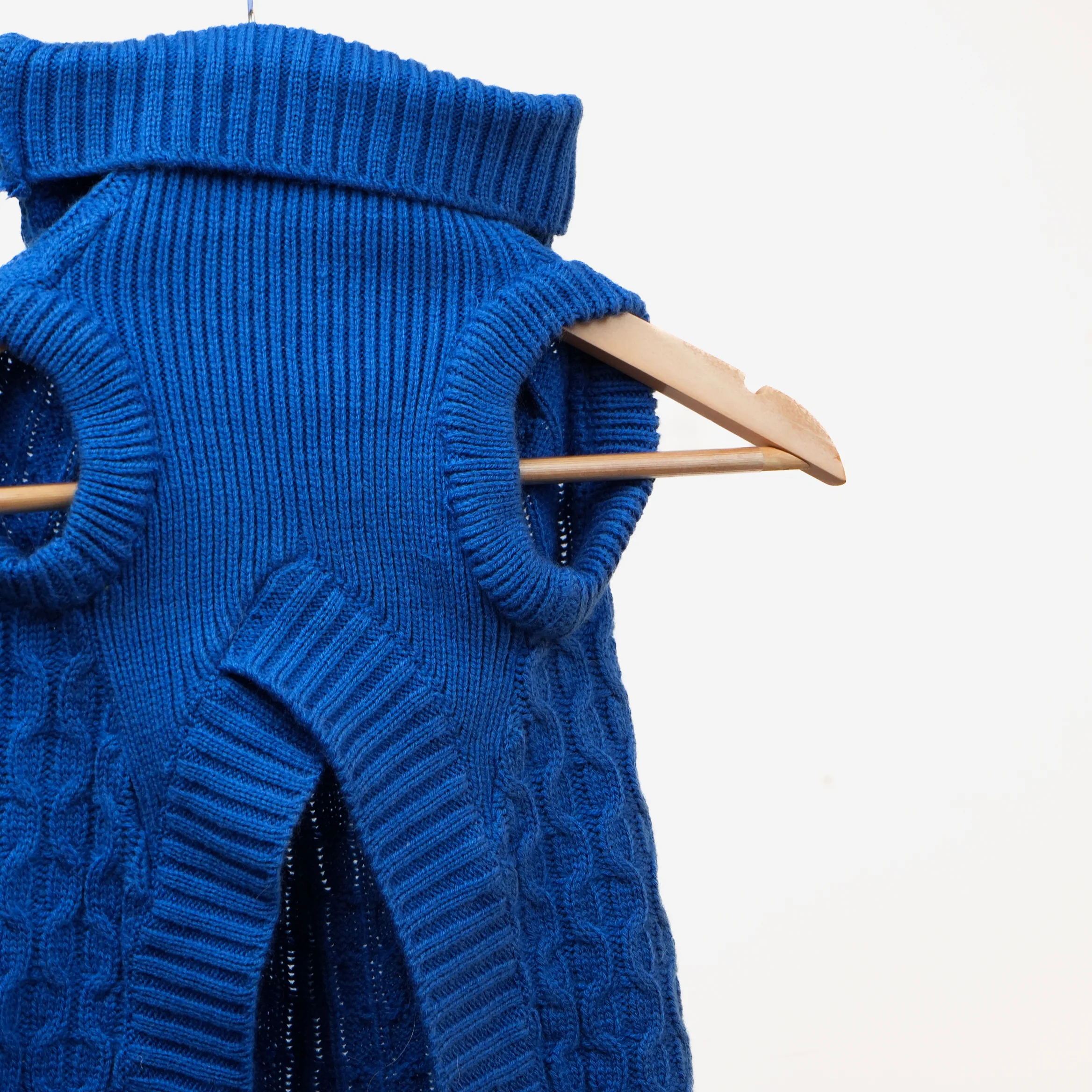 Skatrs Blue Sweater For Dogs and Cats - Image 10
