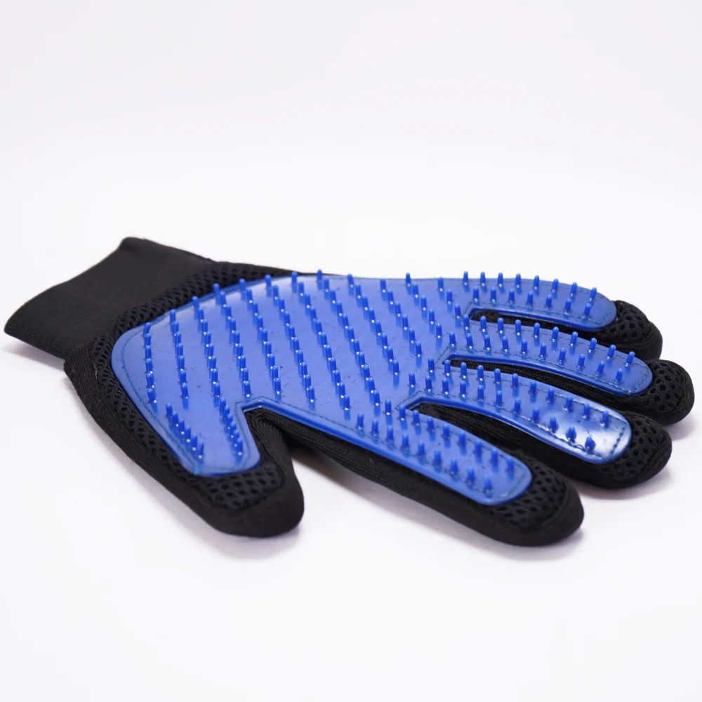 Skatrs Mess Free Deshedding Grooming Gloves for Dogs and Cats (Blue)