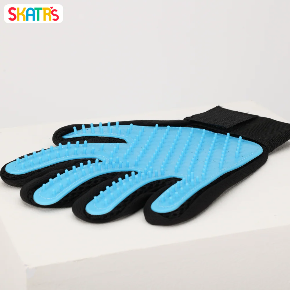 Skatrs Mess Free Deshedding Grooming Gloves for Dogs and Cats (Light Blue) - Image 3