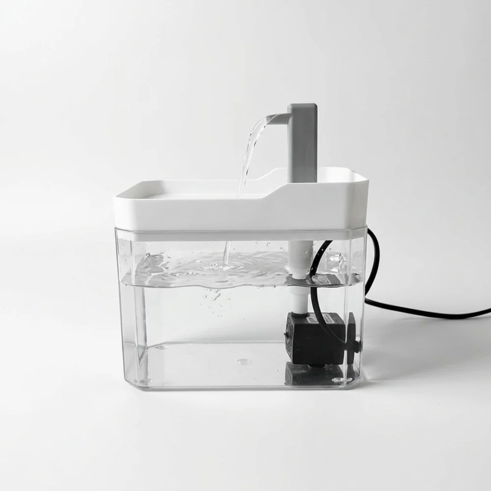 Skatrs Transparent Water Fountain for Dogs and Cats - Image 3