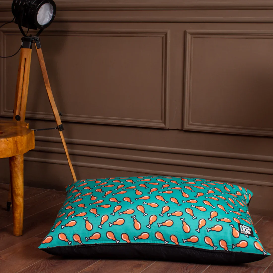 Talking Dog Club Love them Chicken Legs Pillow Bed for Dogs and Cats (Green) - Image 3