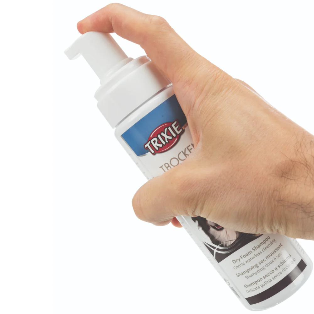 Trixie Dry Foam Shampoo for Dogs and Cats - Image 3